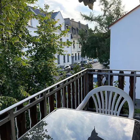 2-schlafzimmer-wohnung Mit Parkplatz-balkon-kueche- Garten, Nahe Dus Airport, Messe Duisburg